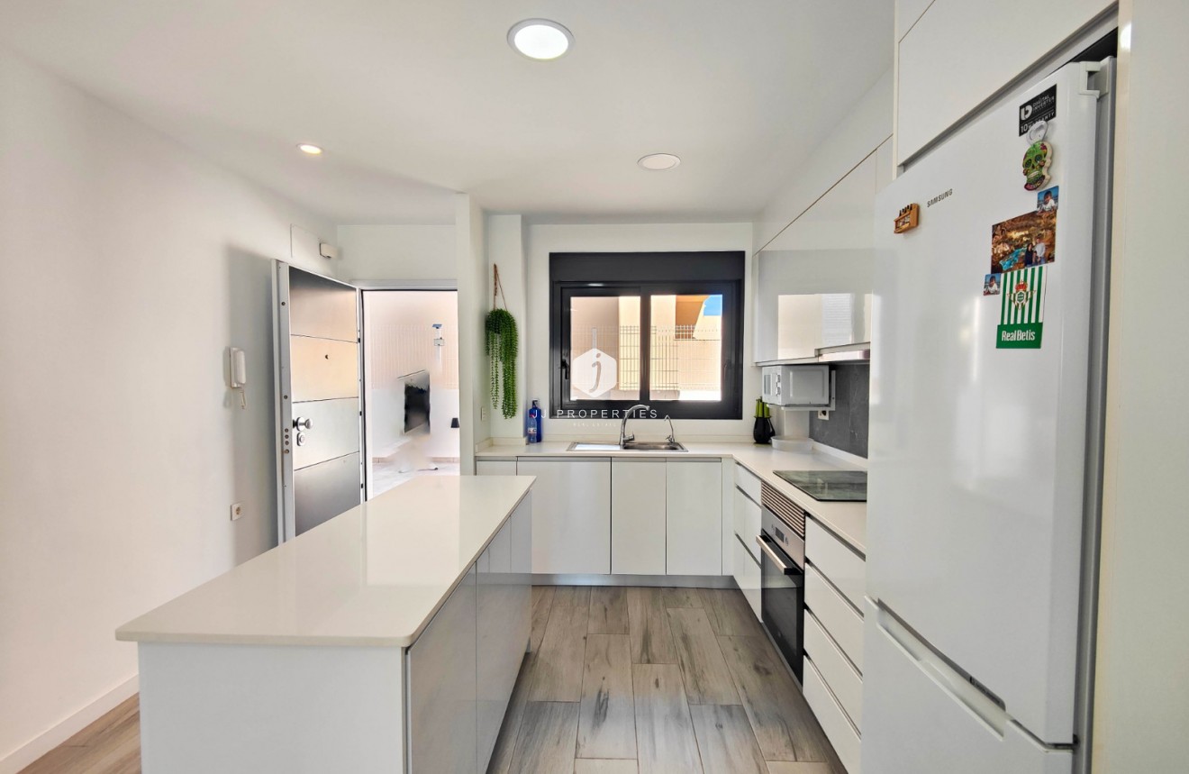 Resale - Apartment / flat -
Guardamar del Segura - Costa Blanca