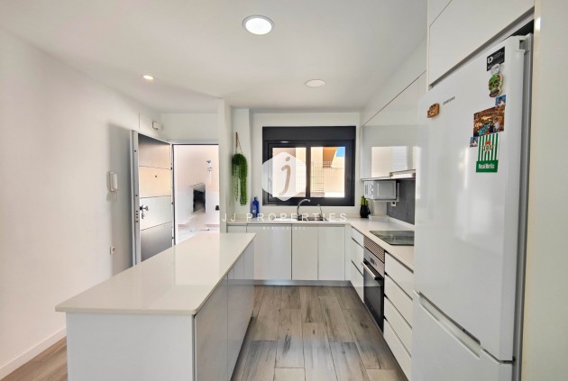 Resale - Apartment / flat -
Guardamar del Segura - Costa Blanca