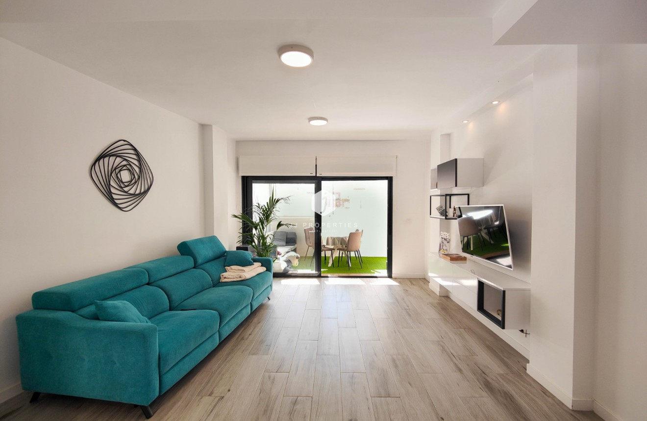 Resale - Apartment / flat -
Guardamar del Segura - Costa Blanca