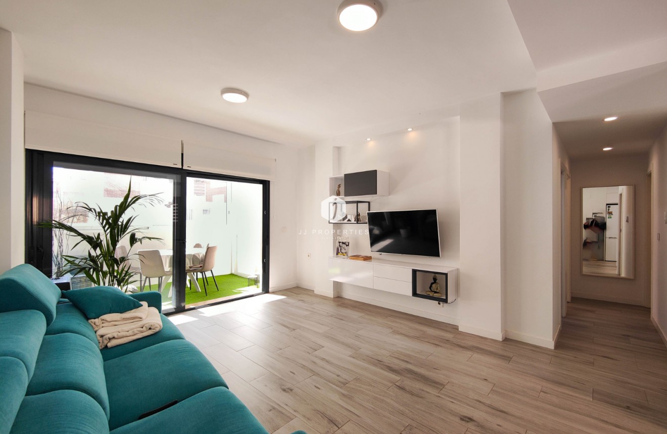 Resale - Apartment / flat -
Guardamar del Segura - Costa Blanca