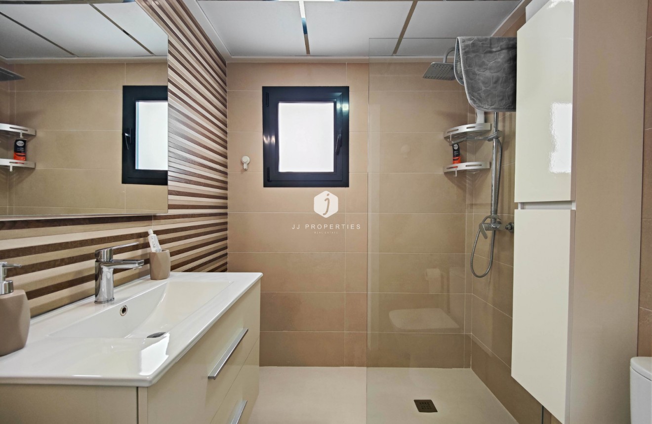 Resale - Apartment / flat -
Guardamar del Segura - Costa Blanca