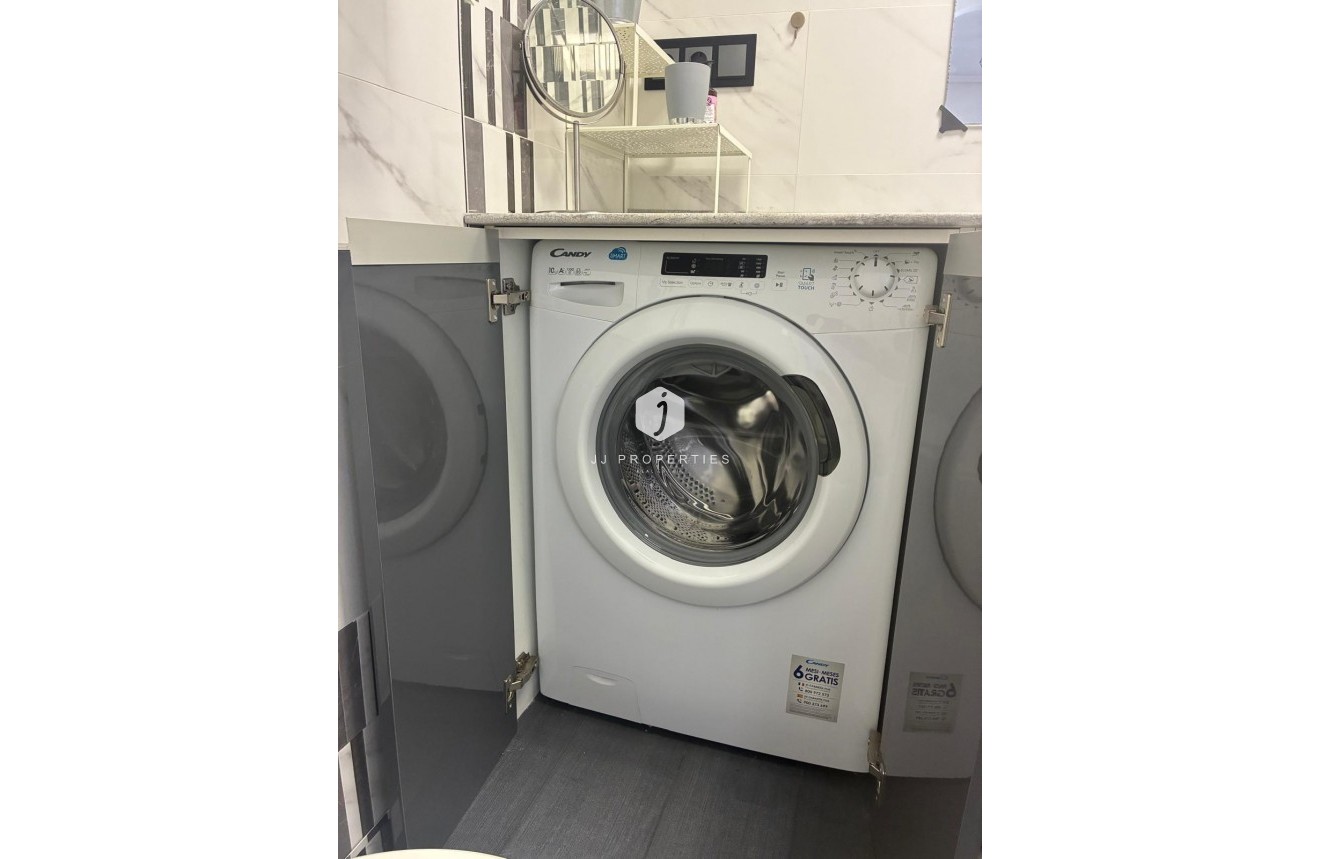 Aus zweiter Hand - Wohnung -
Torrevieja - Centro