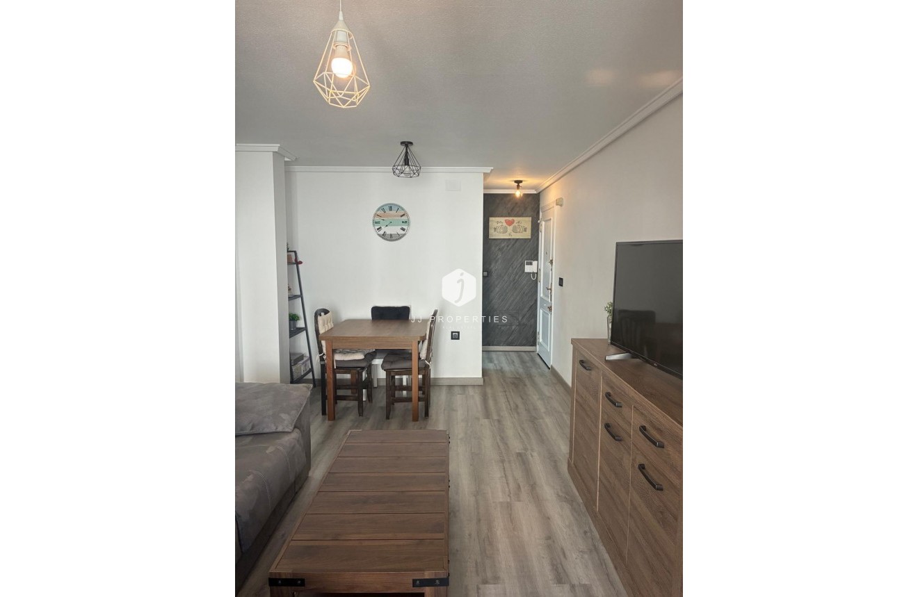 Aus zweiter Hand - Wohnung -
Torrevieja - Centro