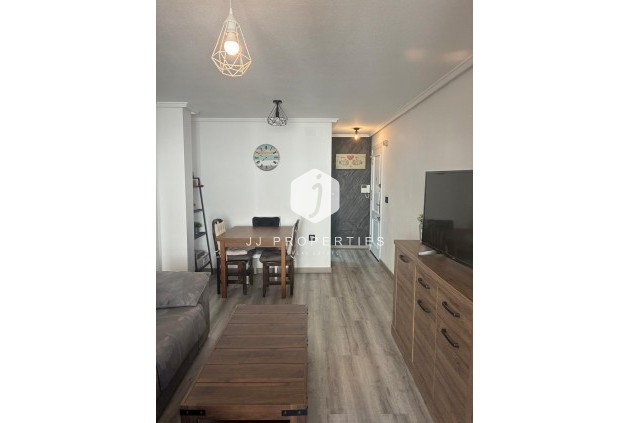 Aus zweiter Hand - Wohnung -
Torrevieja - Centro