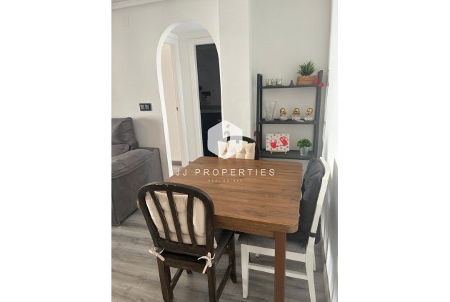 Aus zweiter Hand - Wohnung -
Torrevieja - Centro