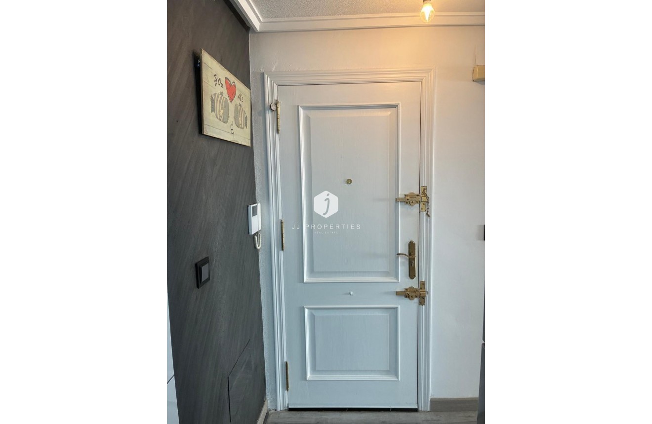 Aus zweiter Hand - Wohnung -
Torrevieja - Centro