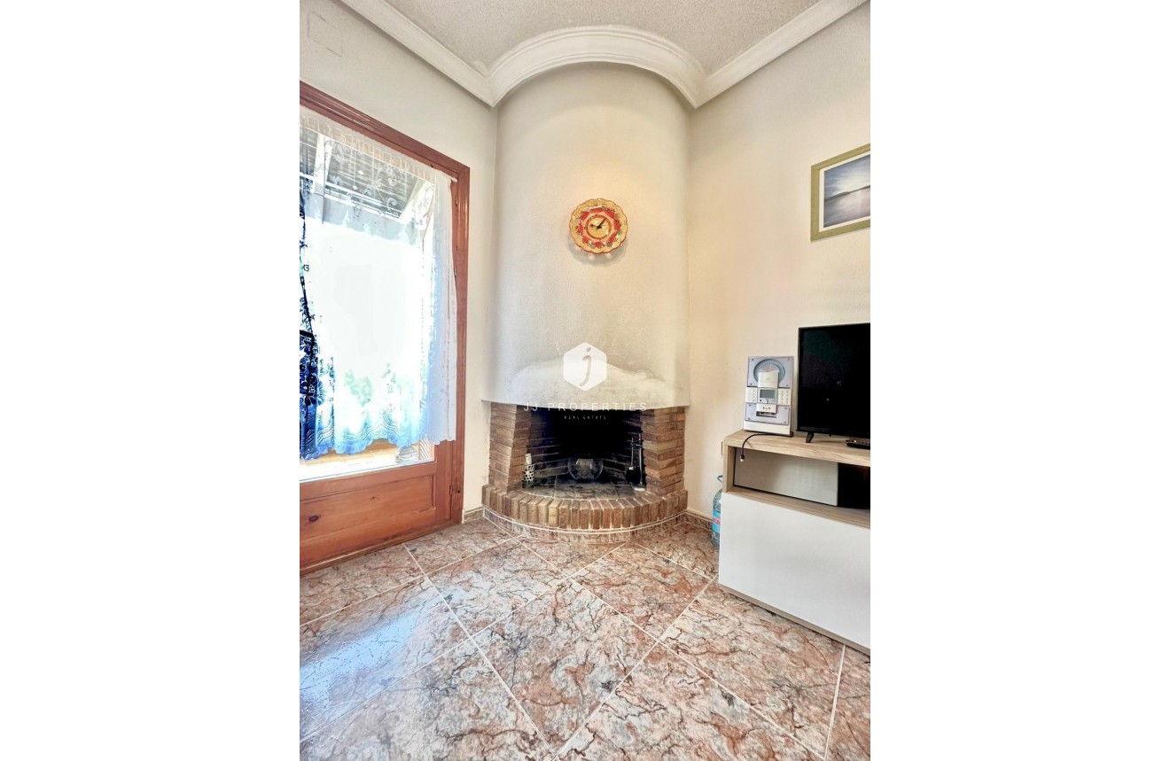 Resale - Bungalow -
Guardamar del Segura - El Moncayo