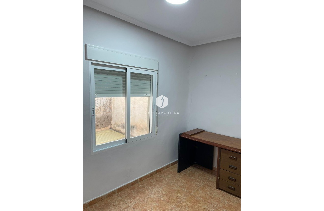 Tweedehands - duplex -
Albatera