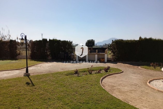 Resale - Chalet -
Catral - Costa Blanca