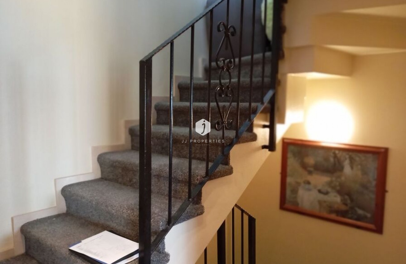 Resale - Chalet -
Catral - Costa Blanca