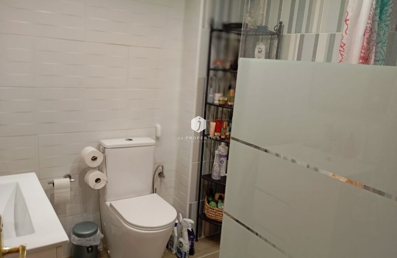 Resale - Chalet -
Catral - Costa Blanca