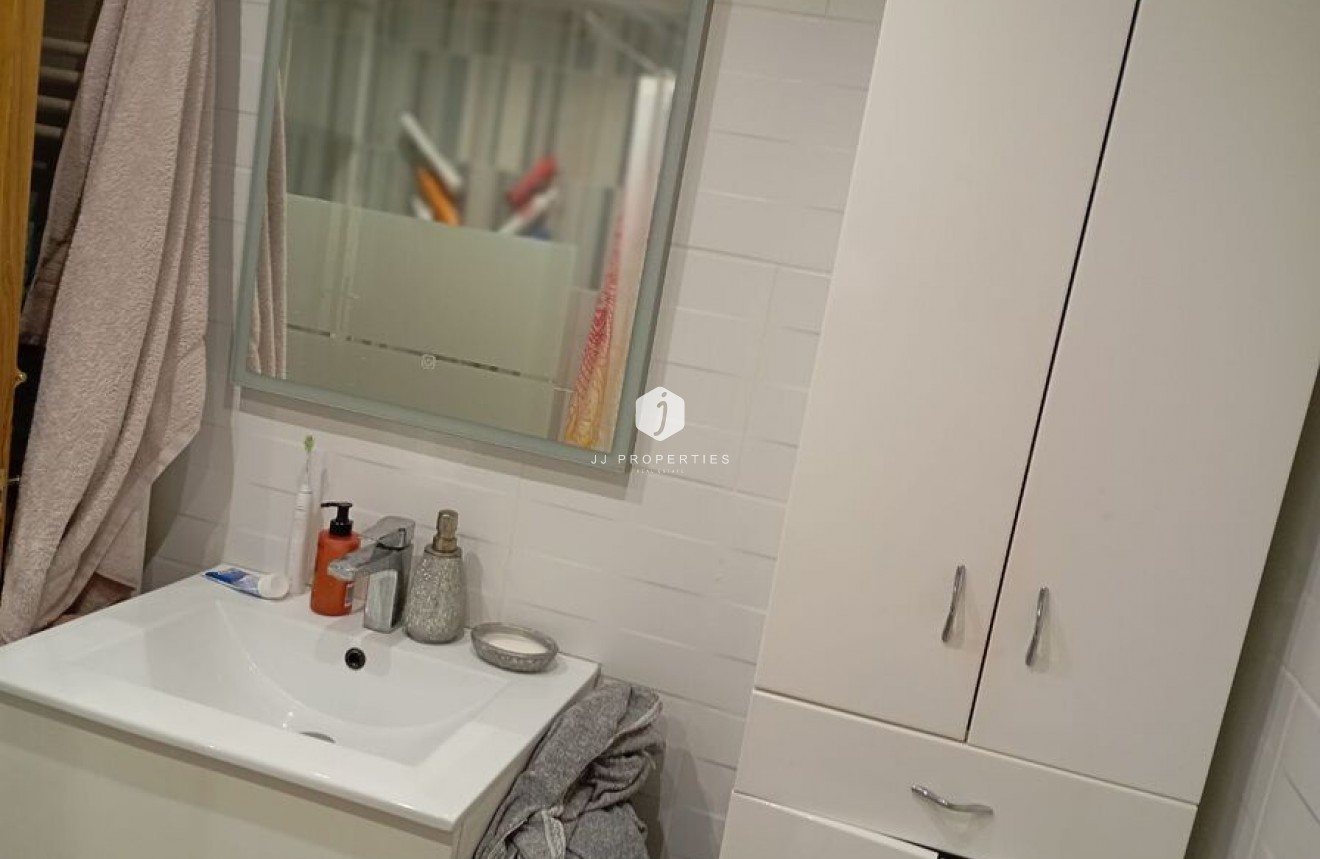 Resale - Chalet -
Catral - Costa Blanca