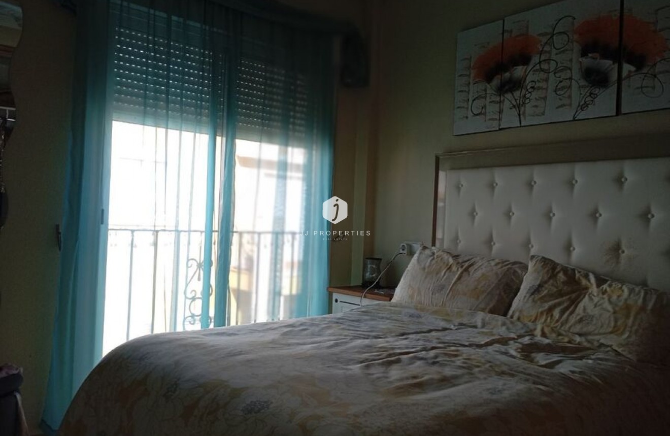 Resale - Chalet -
Catral - Costa Blanca