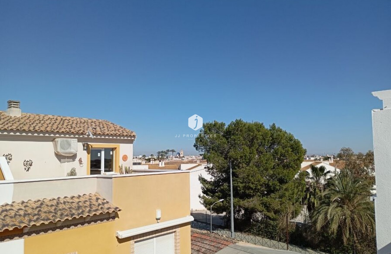Resale - Chalet -
Catral - Costa Blanca