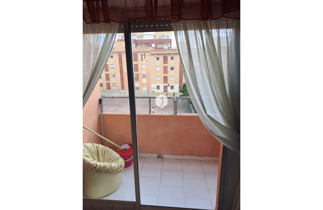 Resale - Apartment / flat -
Torrevieja - PARQUE DE LAS NACIONES