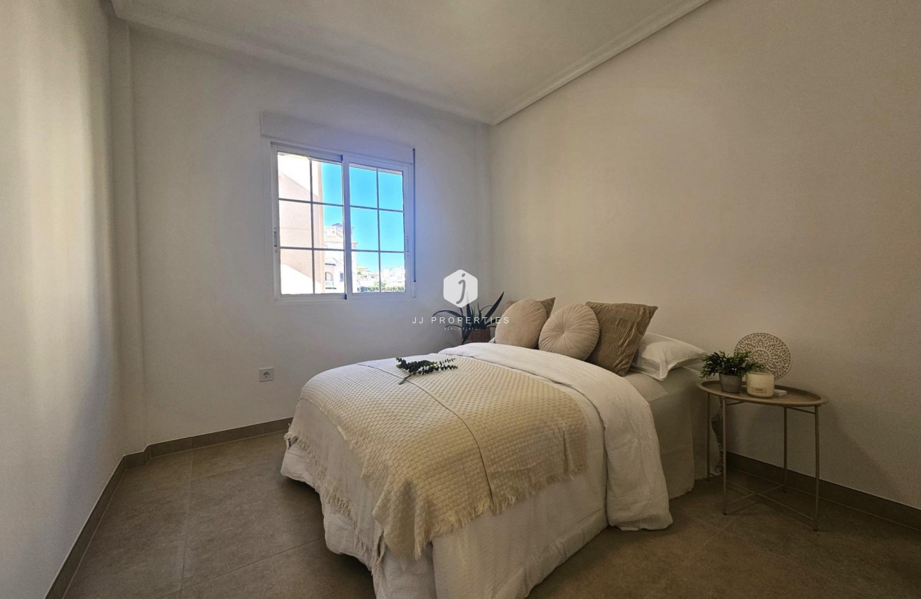 Resale - Apartment / flat -
Orihuela Costa - Lomas de Cabo Roig