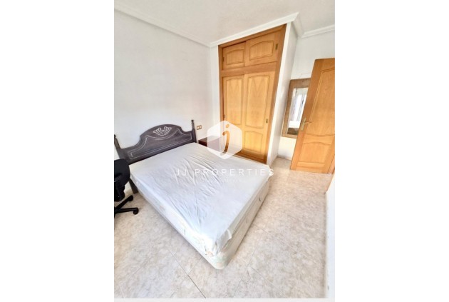 Resale - Chalet -
Playa Flamenca - Costa Blanca