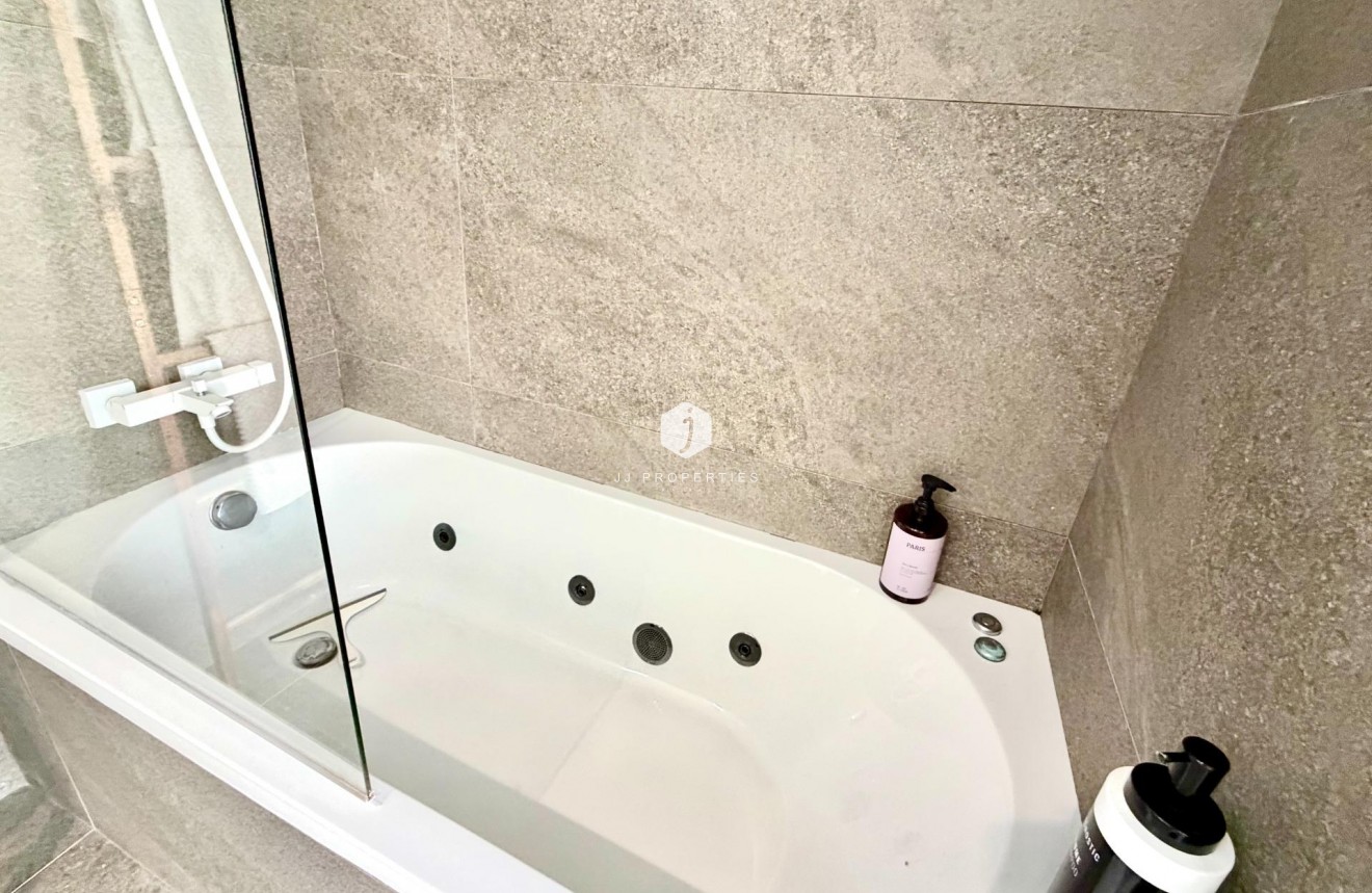 Resale - Villa -
San Miguel de Salinas - Bellavista