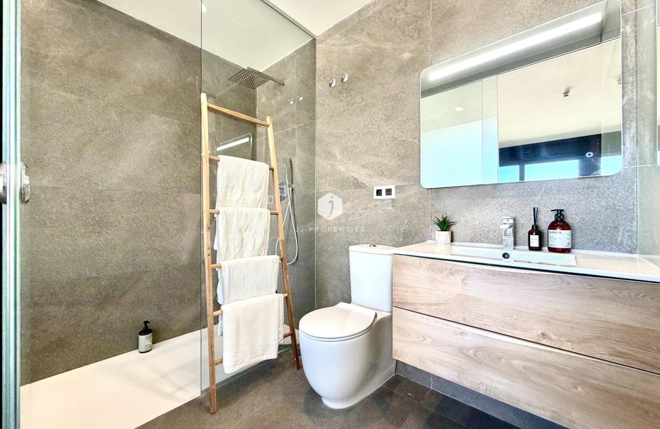 Resale - Villa -
San Miguel de Salinas - Bellavista