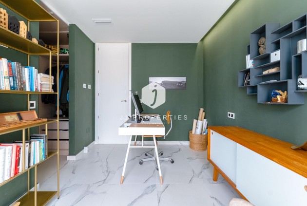 Resale - Villa -
San Miguel de Salinas - Bellavista