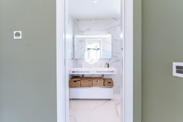 Resale - Villa -
San Miguel de Salinas - Bellavista