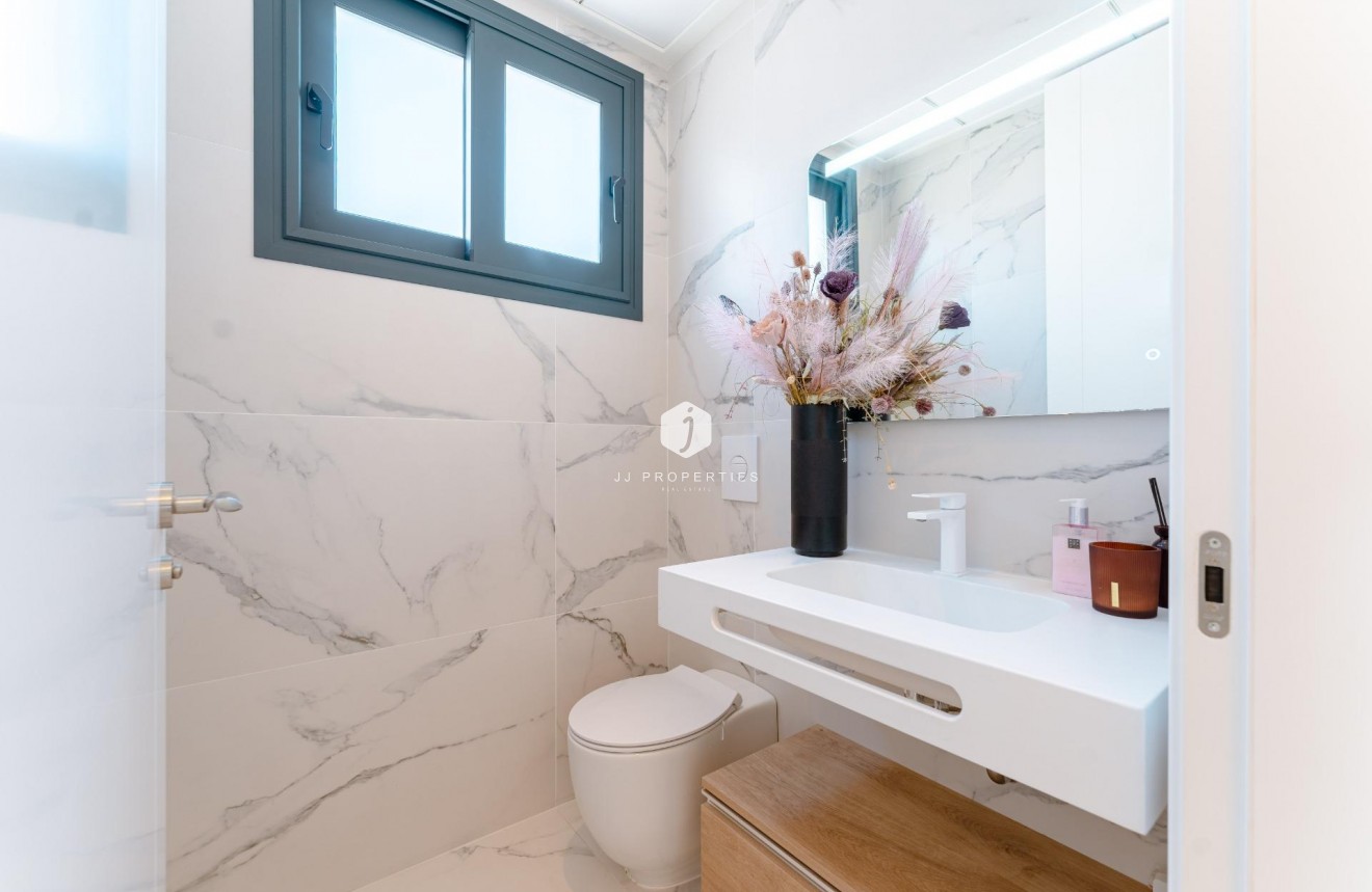 Resale - Villa -
San Miguel de Salinas - Bellavista