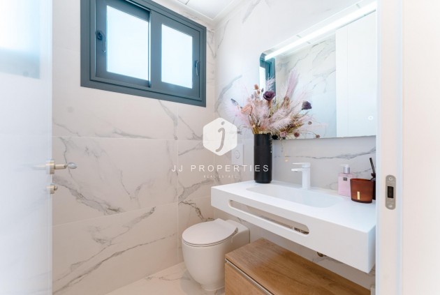 Resale - Villa -
San Miguel de Salinas - Bellavista