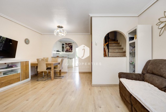 Resale - Chalet -
Torrevieja - aguas nuevas