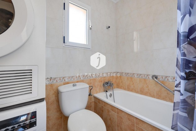 Resale - Chalet -
Torrevieja - aguas nuevas