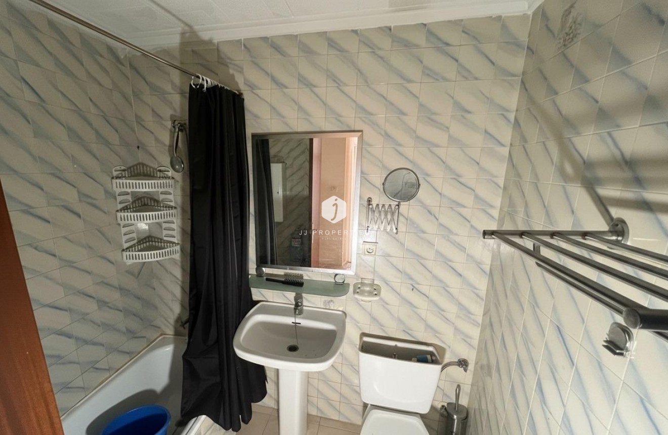 Resale - Bungalow -
Torrevieja - La Siesta - El Salado - Torreta