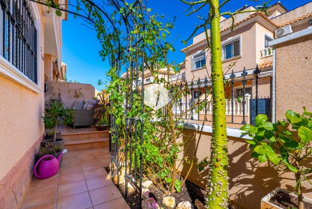 Resale - Duplex -
Orihuela Costa - La Regia