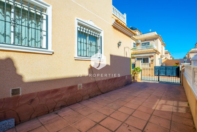 Resale - Duplex -
Orihuela Costa - La Regia