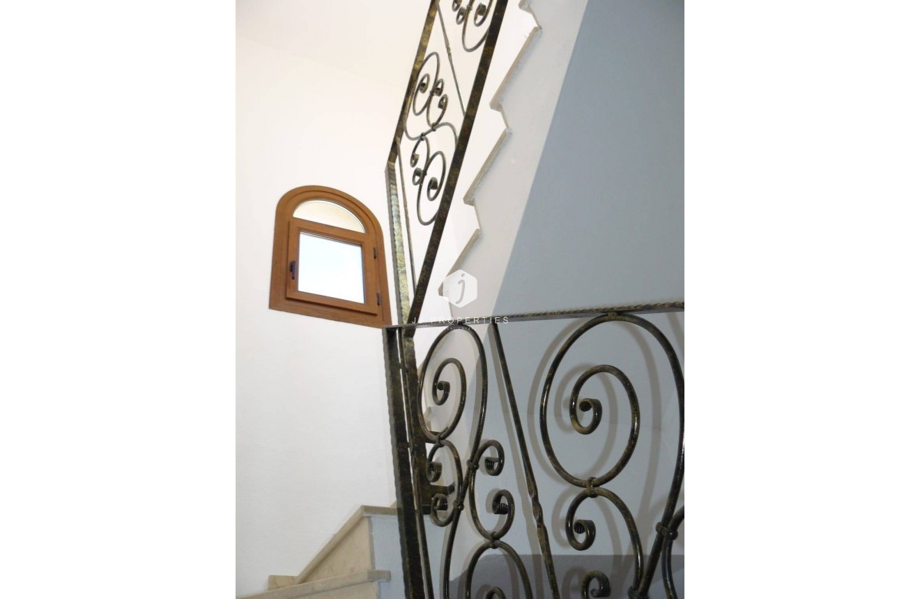 Resale - Duplex -
Orihuela Costa - PAU 8