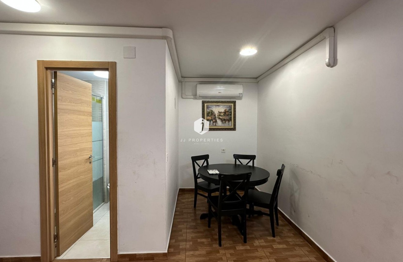 Resale - Apartment / flat -
Torrevieja - La Mata Pueblo