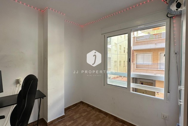 Resale - Apartment / flat -
Torrevieja - La Mata Pueblo