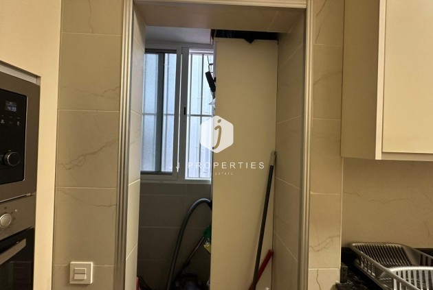 Resale - Apartment / flat -
Torrevieja - La Mata Pueblo