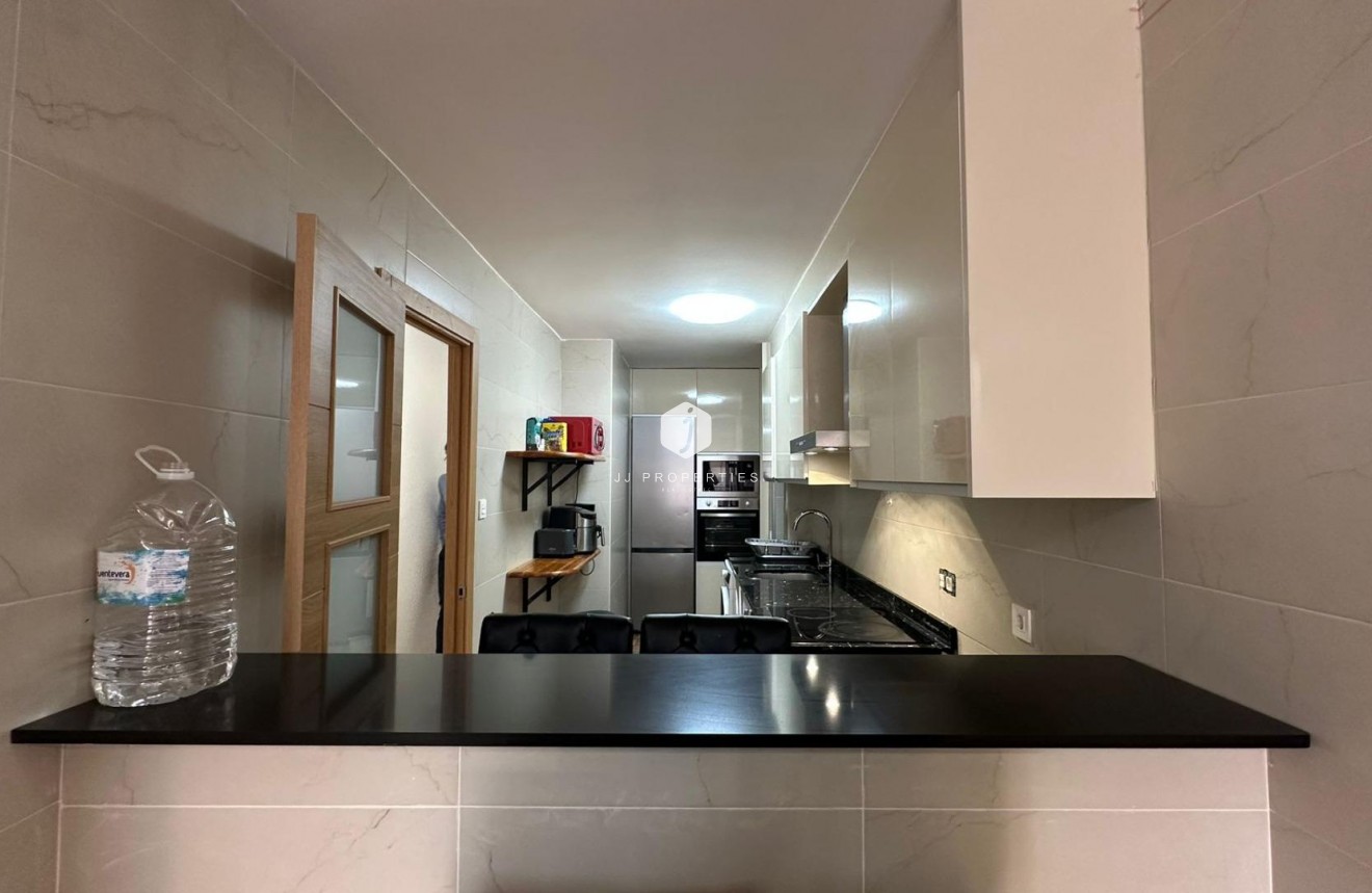 Resale - Apartment / flat -
Torrevieja - La Mata Pueblo