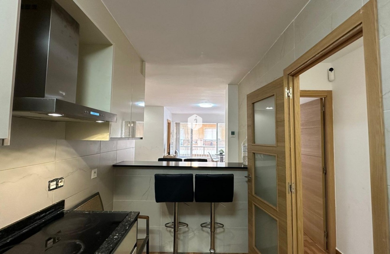 Resale - Apartment / flat -
Torrevieja - La Mata Pueblo