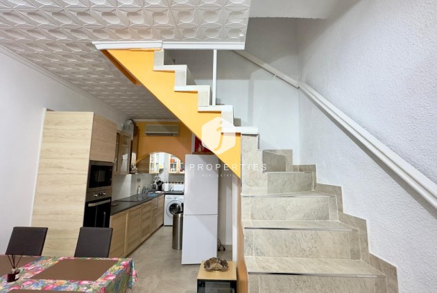 Resale - Chalet -
Torrevieja - La Siesta - El Salado - Torreta