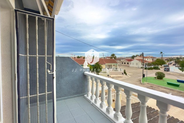 Resale - Chalet -
Torrevieja - La Siesta - El Salado - Torreta