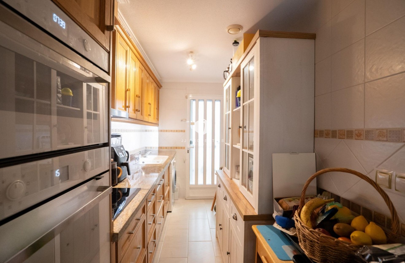 Resale - Chalet -
Orihuela Costa - Los Dolses