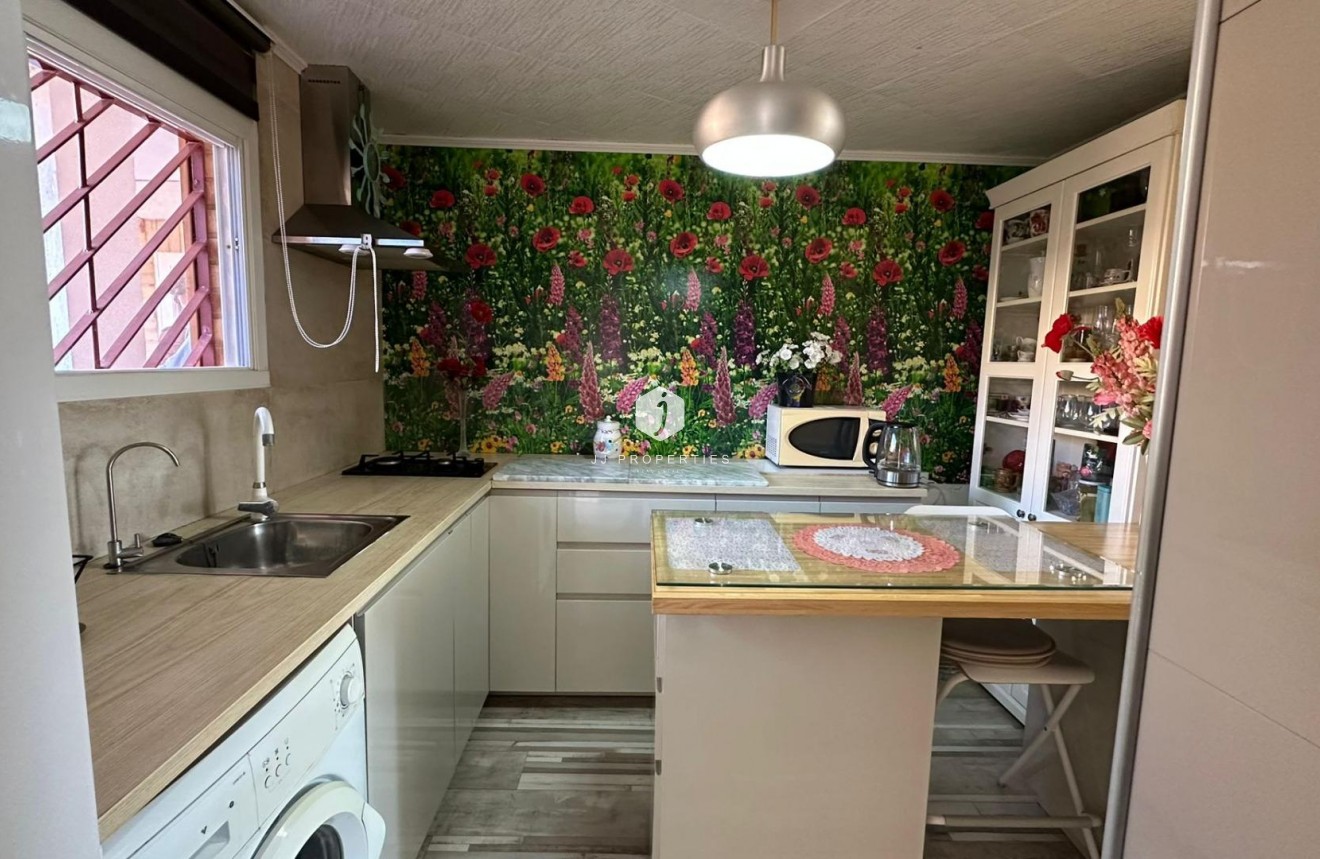 Aus zweiter Hand - Wohnung -
Torrevieja - Centro