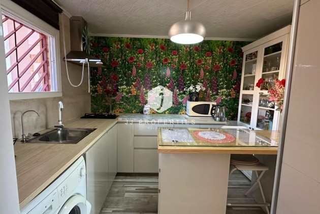 Aus zweiter Hand - Wohnung -
Torrevieja - Centro