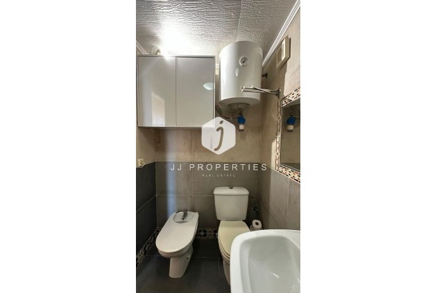 Aus zweiter Hand - Wohnung -
Torrevieja - Centro