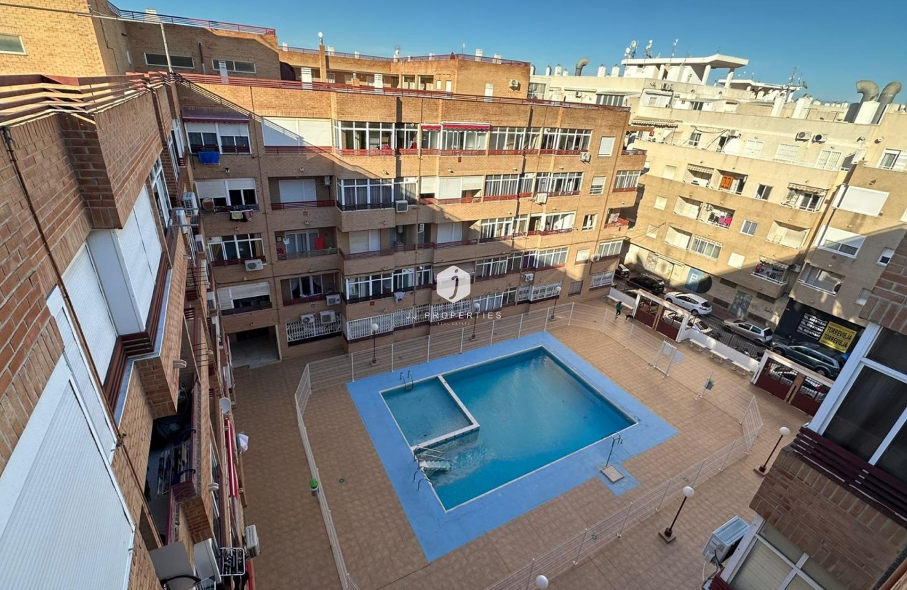 Aus zweiter Hand - Wohnung -
Torrevieja - Centro