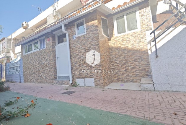 Resale - Bungalow -
Torrevieja - Playa del Cura