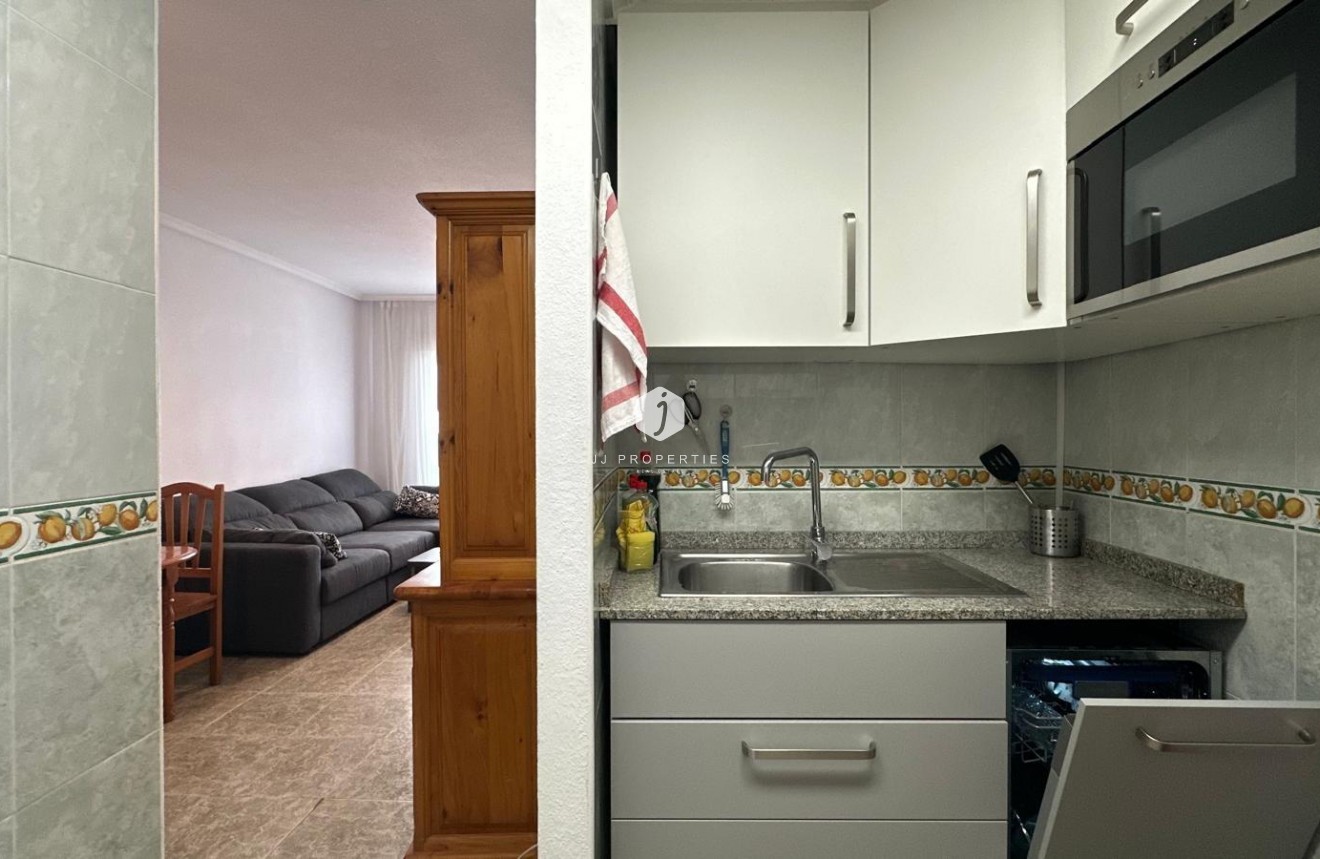 Resale - Apartment / flat -
Torrevieja - Estacion de autobuses