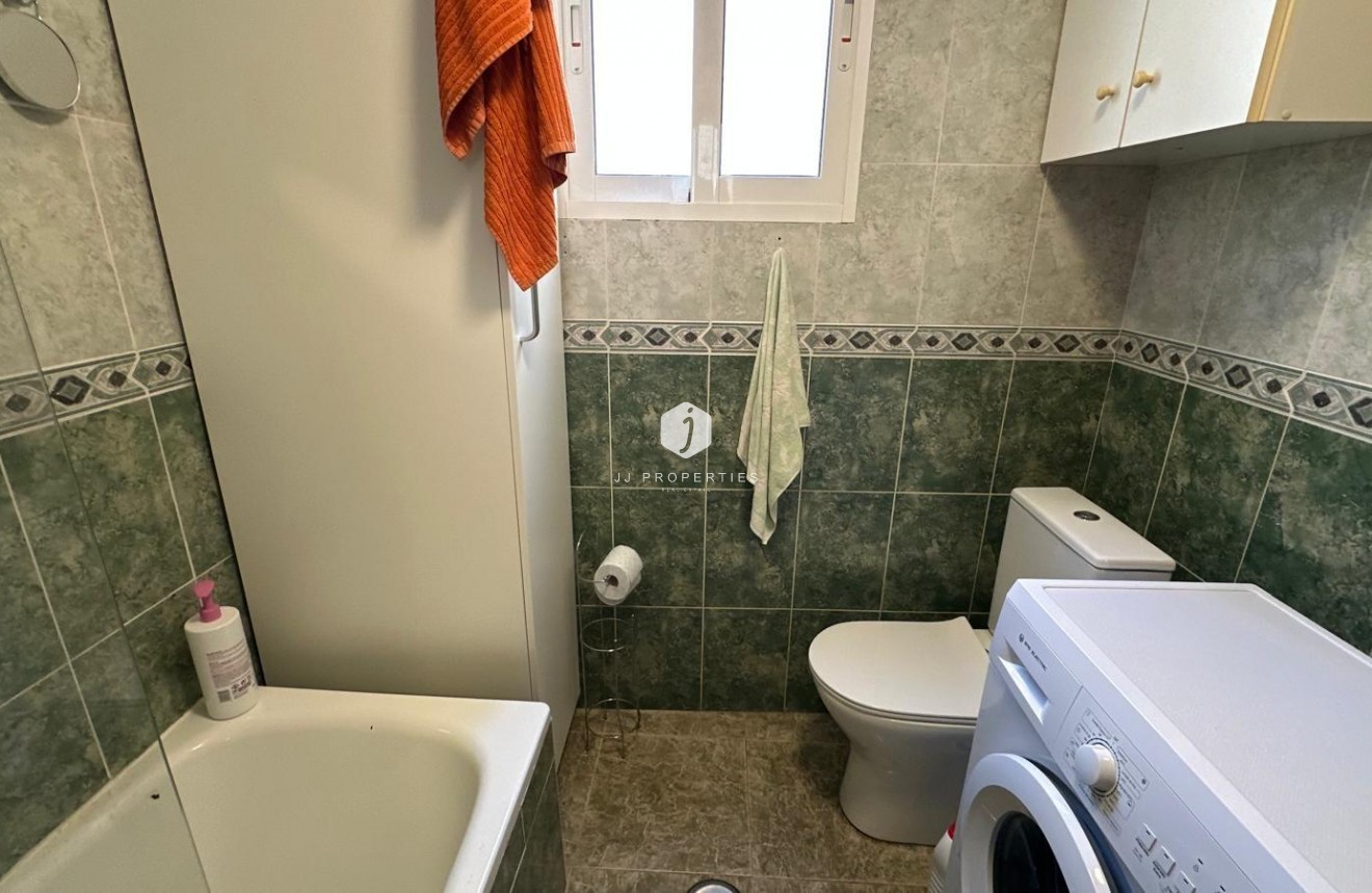 Resale - Apartment / flat -
Torrevieja - Estacion de autobuses