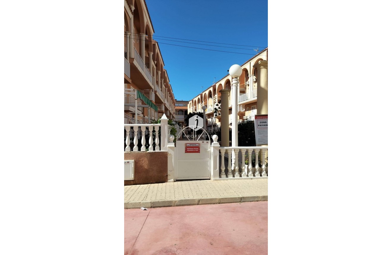 Tweedehands - Penthouse -
Torrevieja - La Mata Pueblo