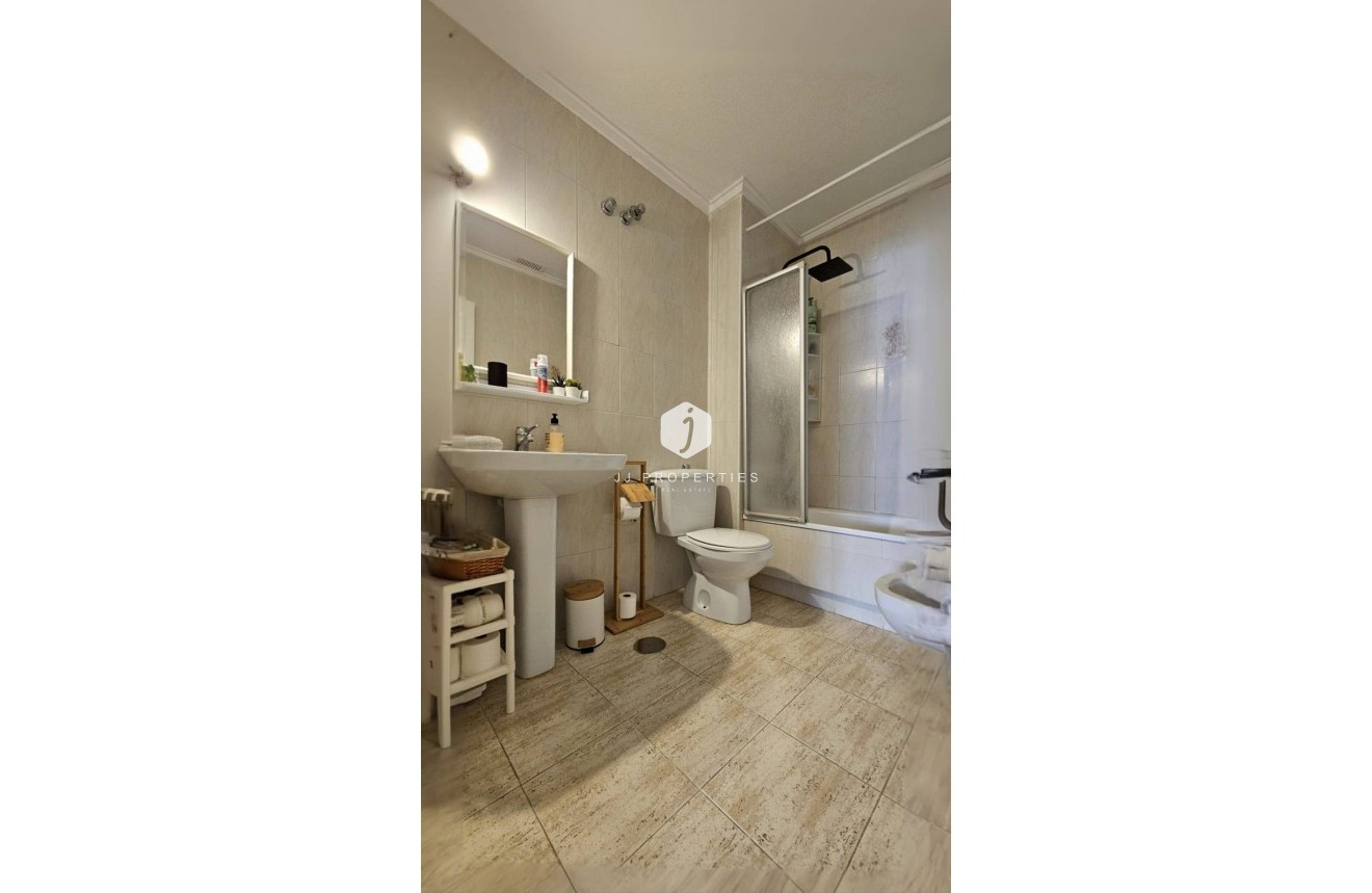 Resale - Penthouse -
Torrevieja - Acequion